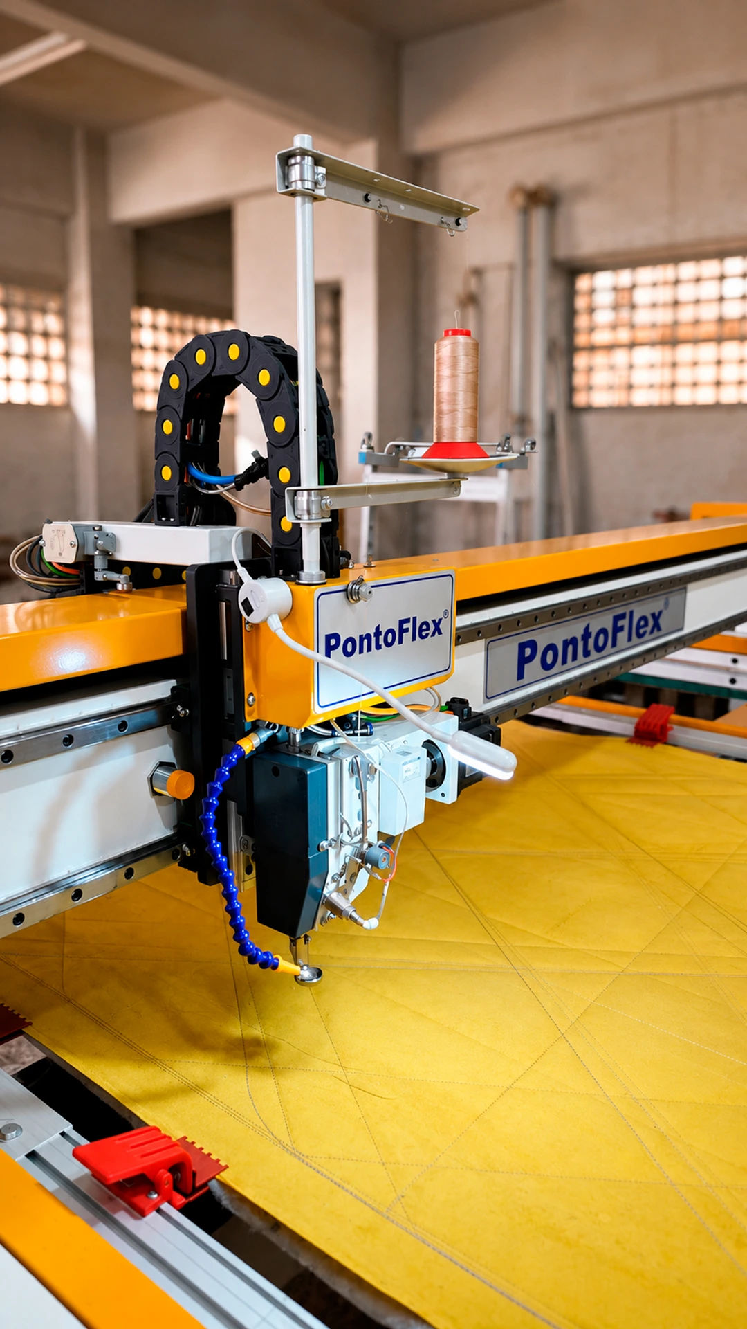 Máquina Pantográfica PontoFlex — estrutura industrial